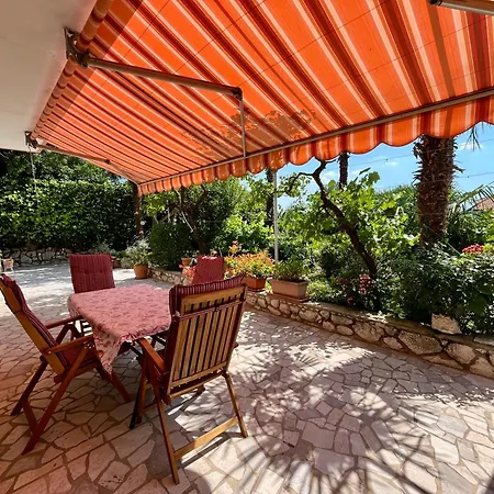 Pavat Apartament
