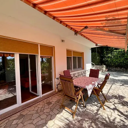 Apartament Pavat