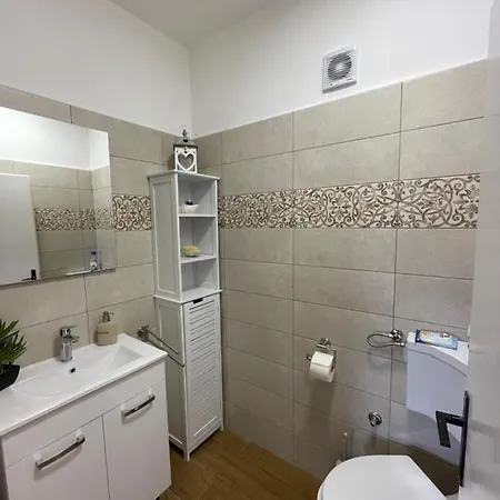 Pavat Apartment