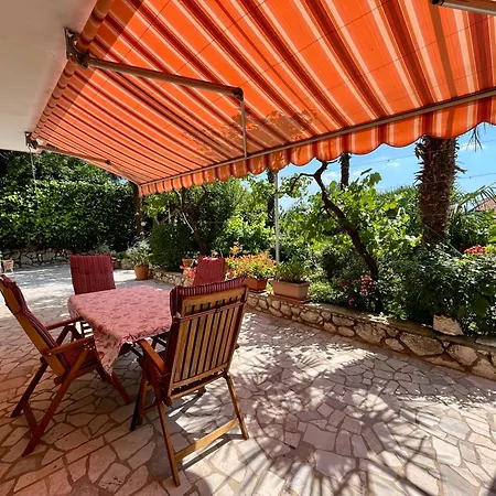 Pavat Apartament
